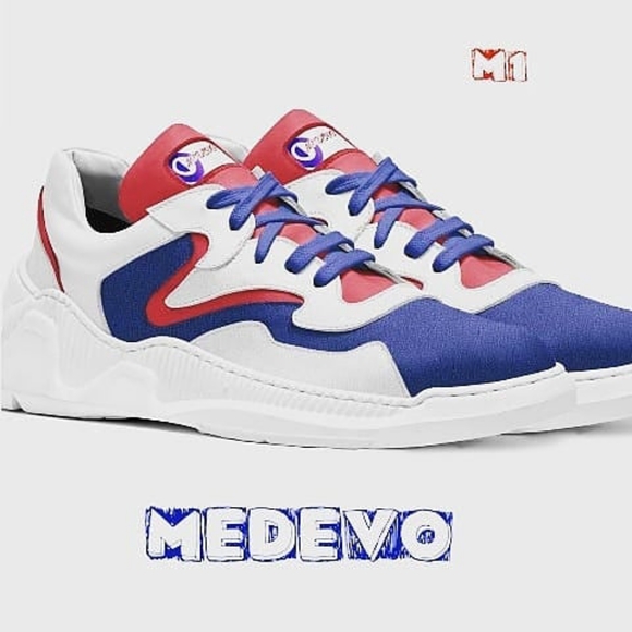 I am selling the MEDEVO M-1s